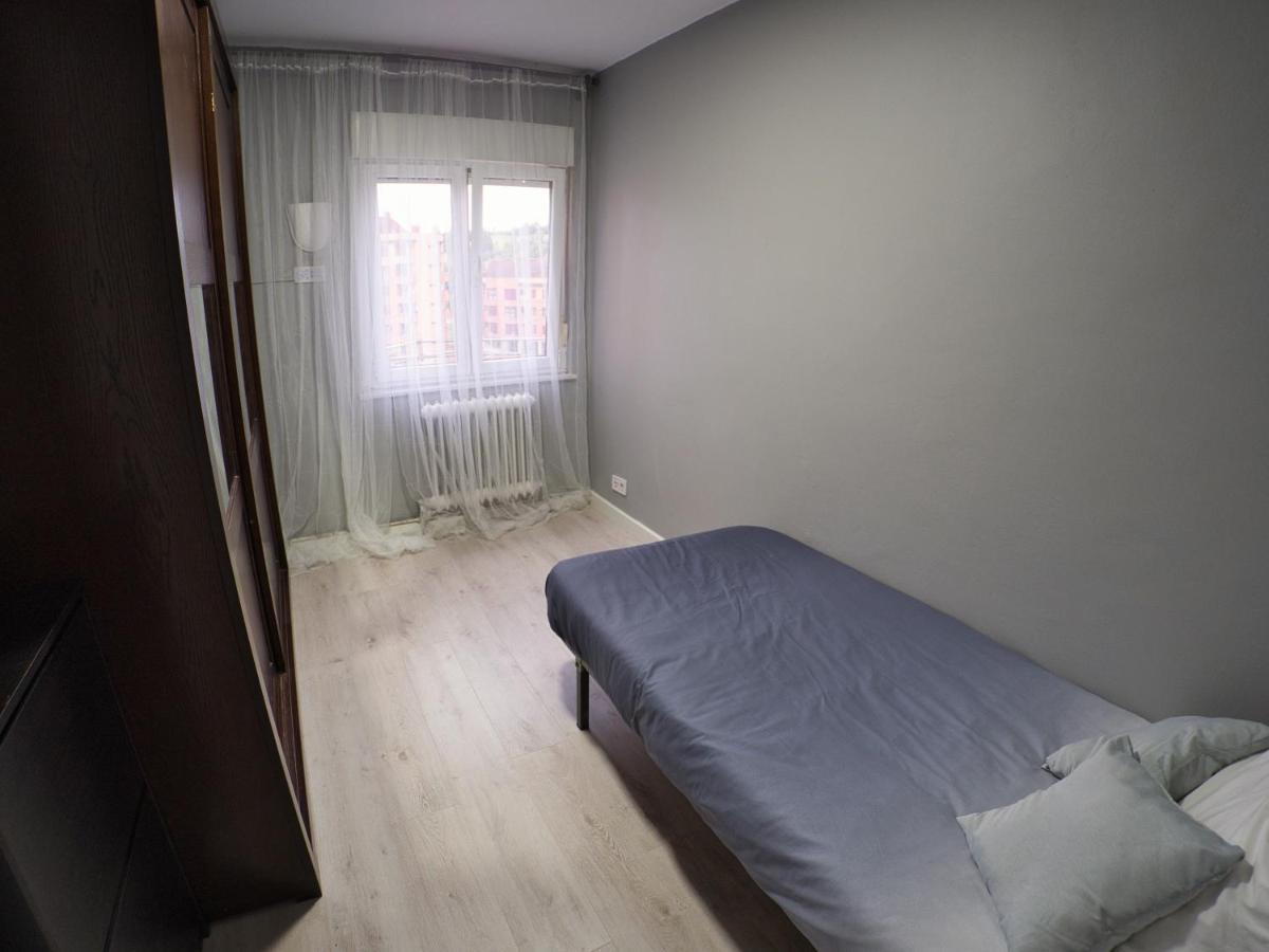Bonito Piso Villafria Oviedo Exterior photo